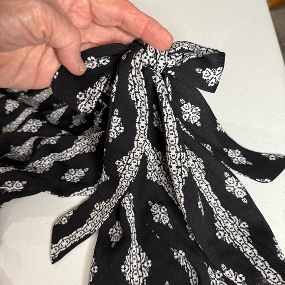 A.U.W. On/Off Shoulder Jumpsuit Black/White Print Wide Leg Bows Women’s Size 10 - Picture 4 of 14